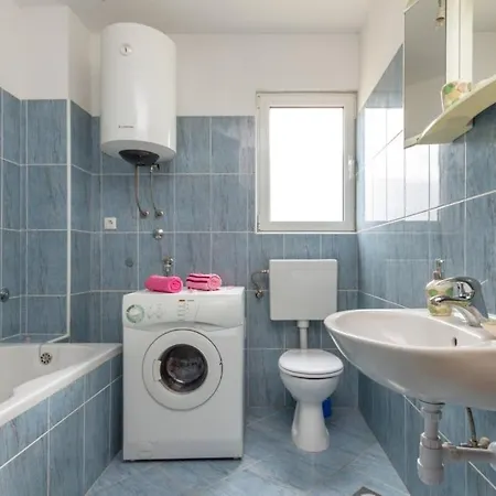 With A Parking Space Kastel Stari, - 11571 شقة *