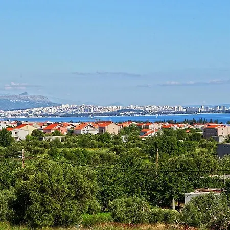 With A Parking Space Kastel Stari, - 11571 شقة