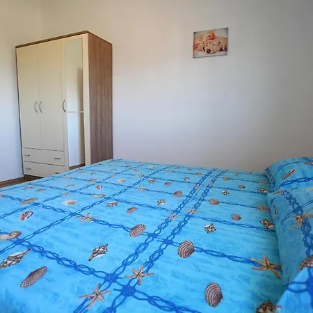 With A Parking Space Kastel Stari, - 11571 *
